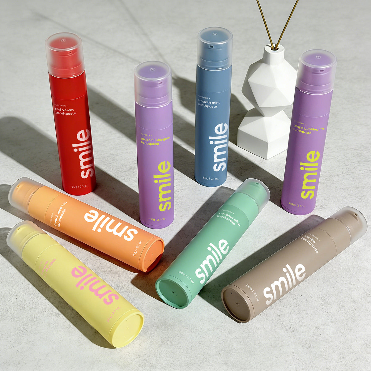 60g Portable Fruit Flavoured Toothpaste Airless Pump Bottle Toothpaste Sensitivity Free Teeth Whitening Toothpaste